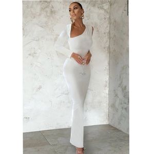 CLUB LONDON WHITE ONE SHOULDER BODYCON MAXI DRESS